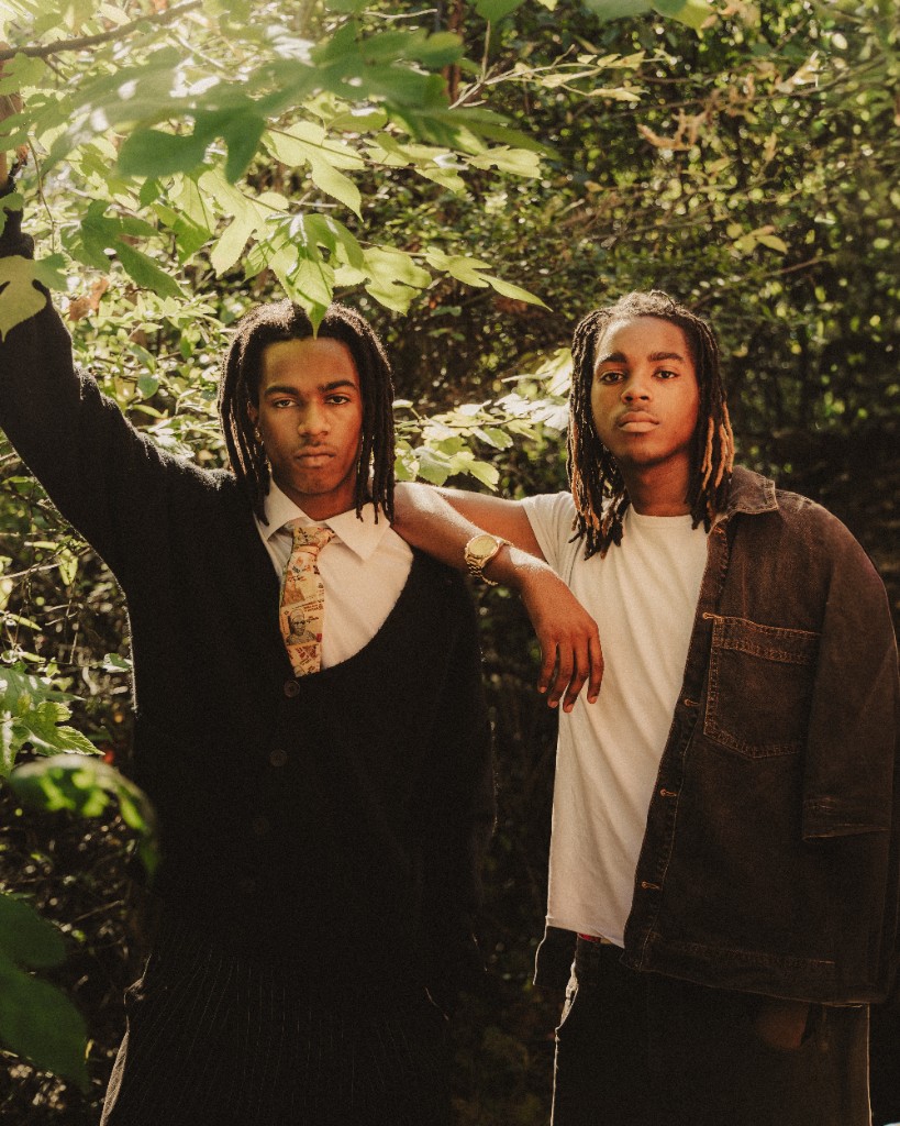 Duo portrait in nature